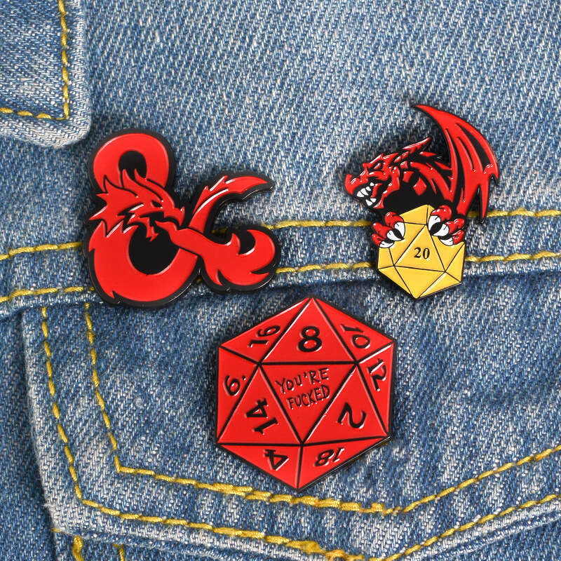 and creative s: Cartoon Dungeons & Dragons merchandise D20 brooch pin, versatile denim clothing accessory