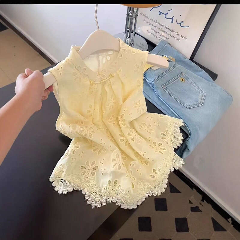 Summer Arrival: Round Neck Sleeveless Shirt For Women With Hollow Lace, Loose Fit And Slimming Tank Top MAKOUFEI