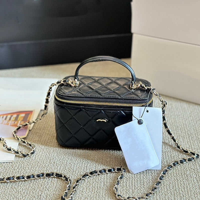 Designer Cases Makeup bag cc Micro Vanity Bag Mini Cosmetic Bag Crossbody Shoulder Tiny Cosmetic Nano Make Up Bags Coin Pink Purse Wallet width 18cm