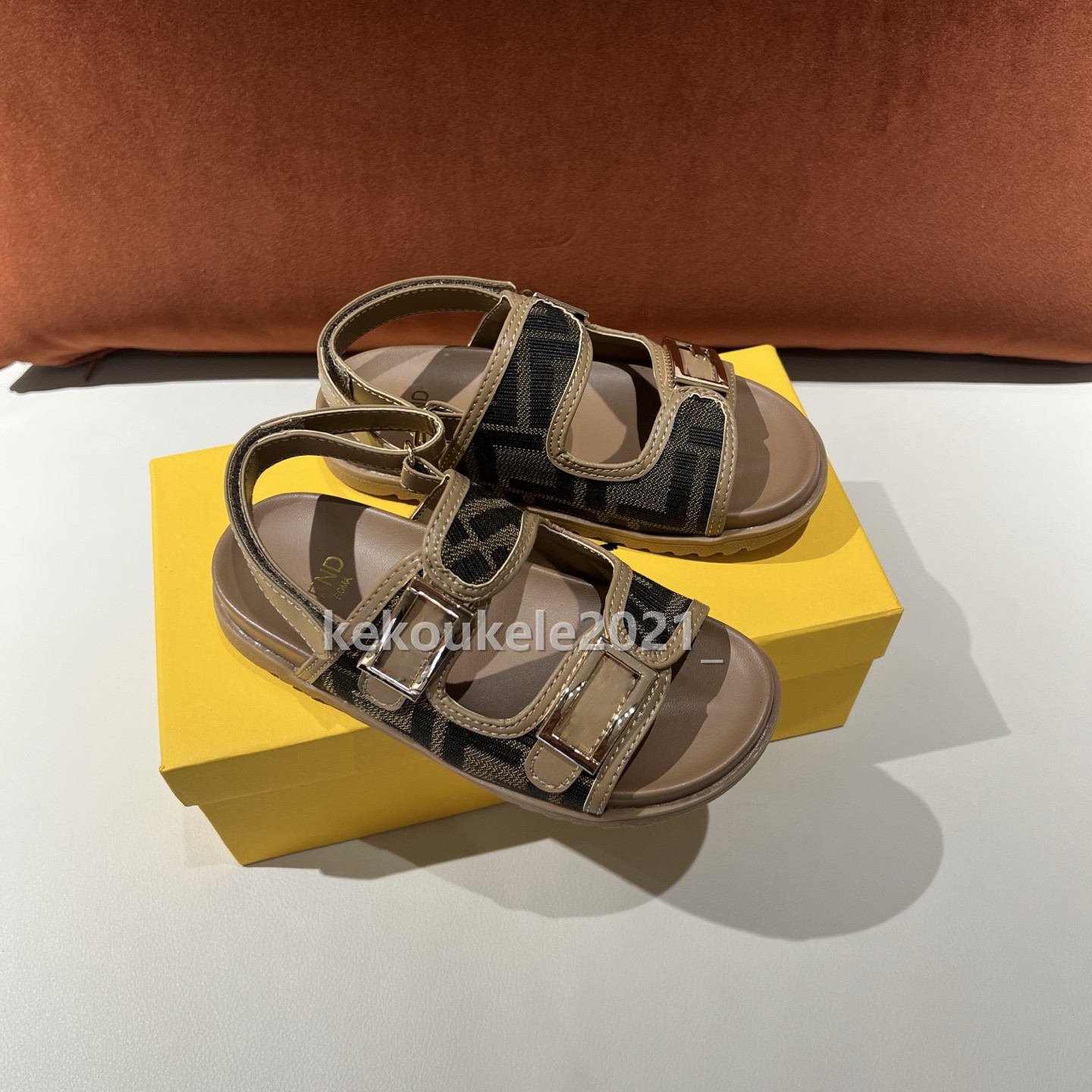 Summer Sandals Kids Designer Shoes Boy Fashion Embroidered High Quality Luxury Designer Girl Slides Children Sandals