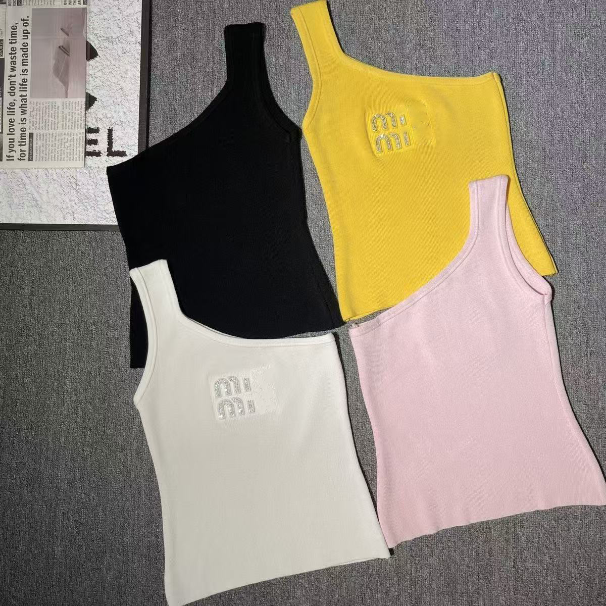 New Arrival Women Strapless Ribbed Tube Top, Casual Basic Bandeau Crop Top with Black Label for Summer Daily Wear 26s S-XL