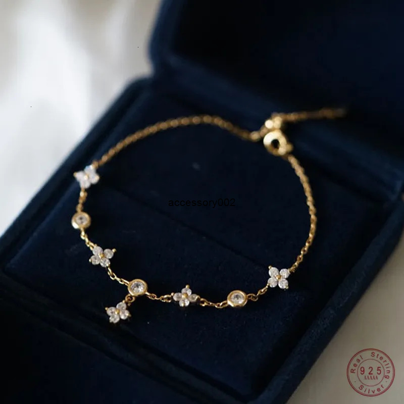 Bangle Chain 925 Sterling Silver Inlaid Zircon Delicate Flower Ornament Bracelet for Women Korean Temperament High Quality Jewelry Gift 250226