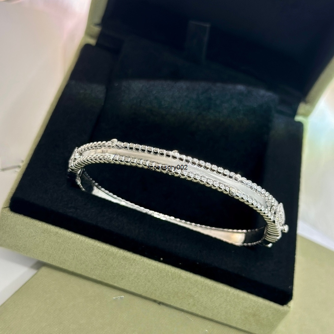 Bangle New Arrival Luxury Silver Stainless Steel Fashion Womens Mens Flower Bracelets No box