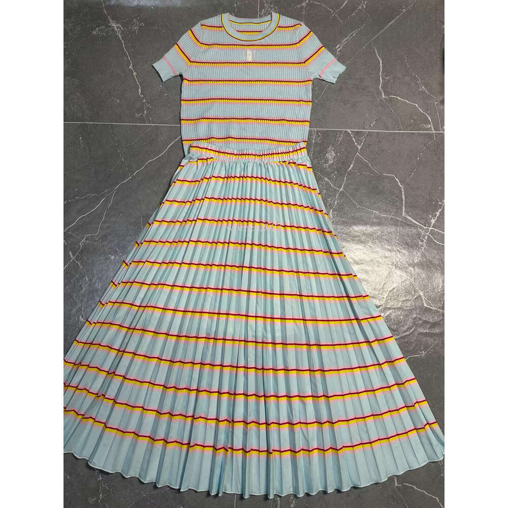 women skirt set brand summer shirt 2pcs t shirt stripe set fashion logo tshirt two-piece casual skirt vacation skirt suit designer for women S-XXL M