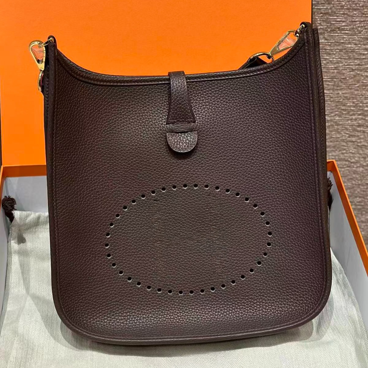 Full Handmade EVE 23cm 29cm Clemence leather Chocolate Luxuryhandbag shoulderbag 19A Mirror like Quality Designer bag Top Quality handbag original p