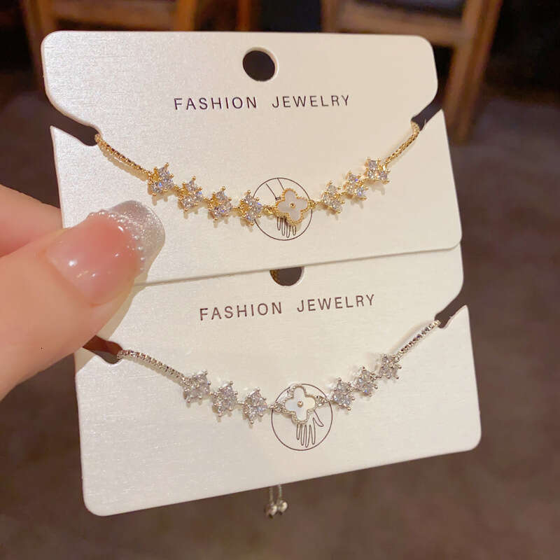 French-style Sweet Micro-inlaid Shell Four-leaf Flower Bracelet Women's Fashion High-end Versatile Jewelry-image-1105301567