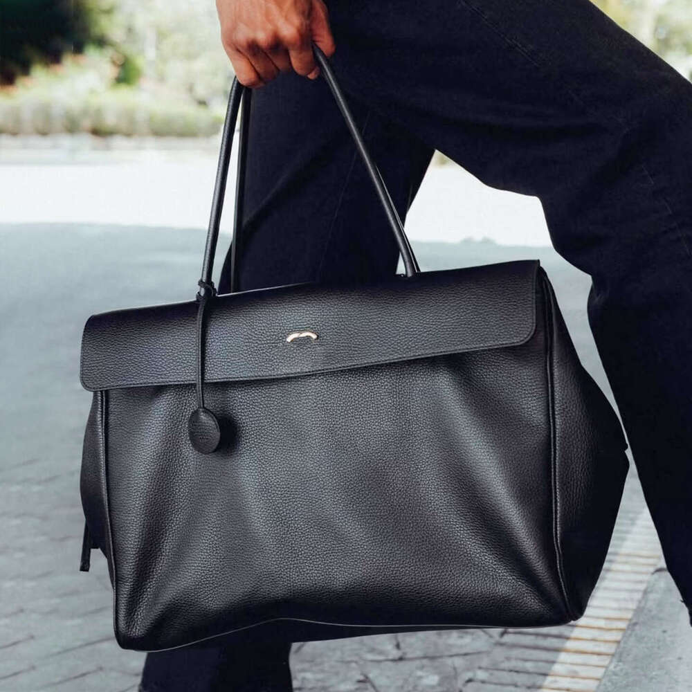 Womens Mens Underarm Cerf Tote bag CC Designer Bag Maxi Top handle Shop Shoulder Bag Diamond Quilted Grand cabas Calfskin Luxury handbag Crossbody V
