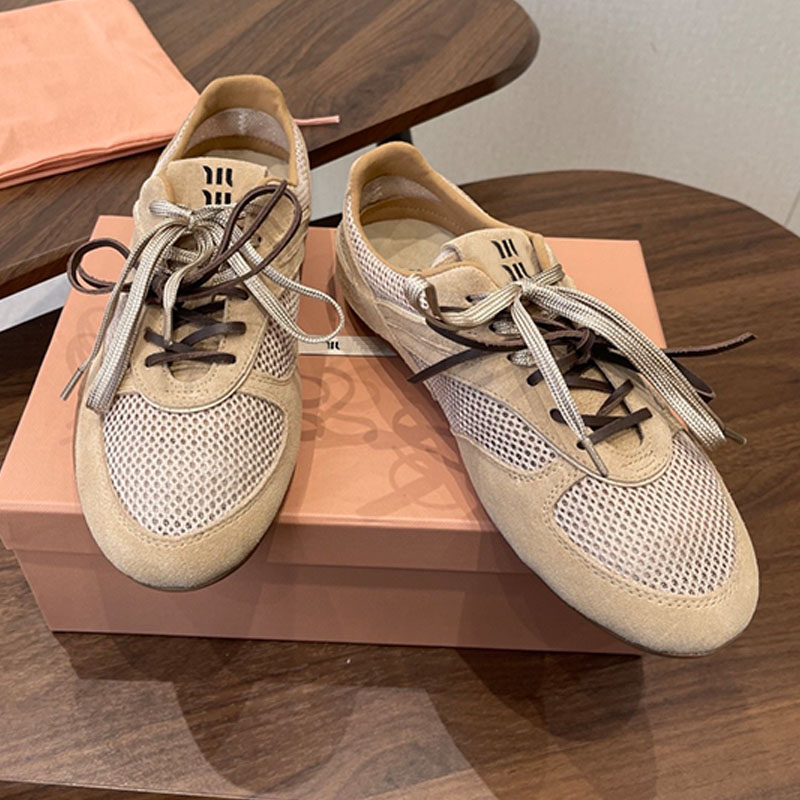 Womens Fashionable Gymnasium Suede Leather Sneakers Mesh Fabric On Upper Leather Shoelace Sports Shoes Non Slip TPU Soles Casual Shoes