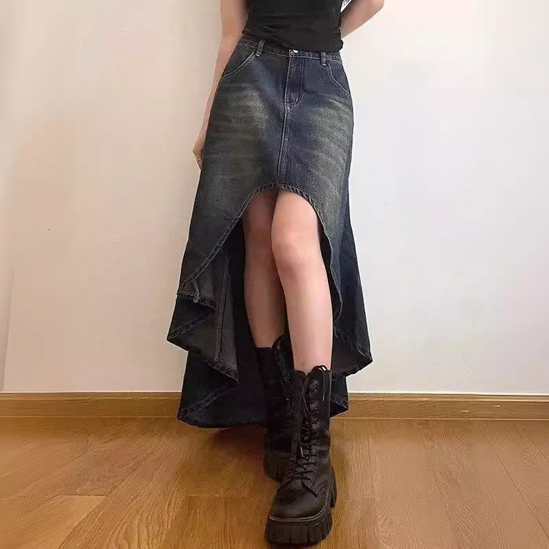 Designer de luxe américain rétro chaud mode robe fille jupe en jean avec un design unique Petite queue de poisson jupe de créateur de luxe Vintag