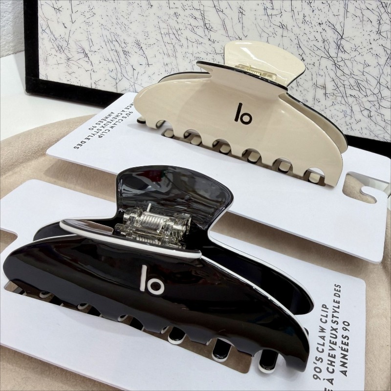 Designer Hair Clip Barrettes Acetate Yoga Casual Style 90's Claw Clip Classic Letter Hair Claw Clip Hairpin Premium Hair Accessories Jewelry-image-1105579116