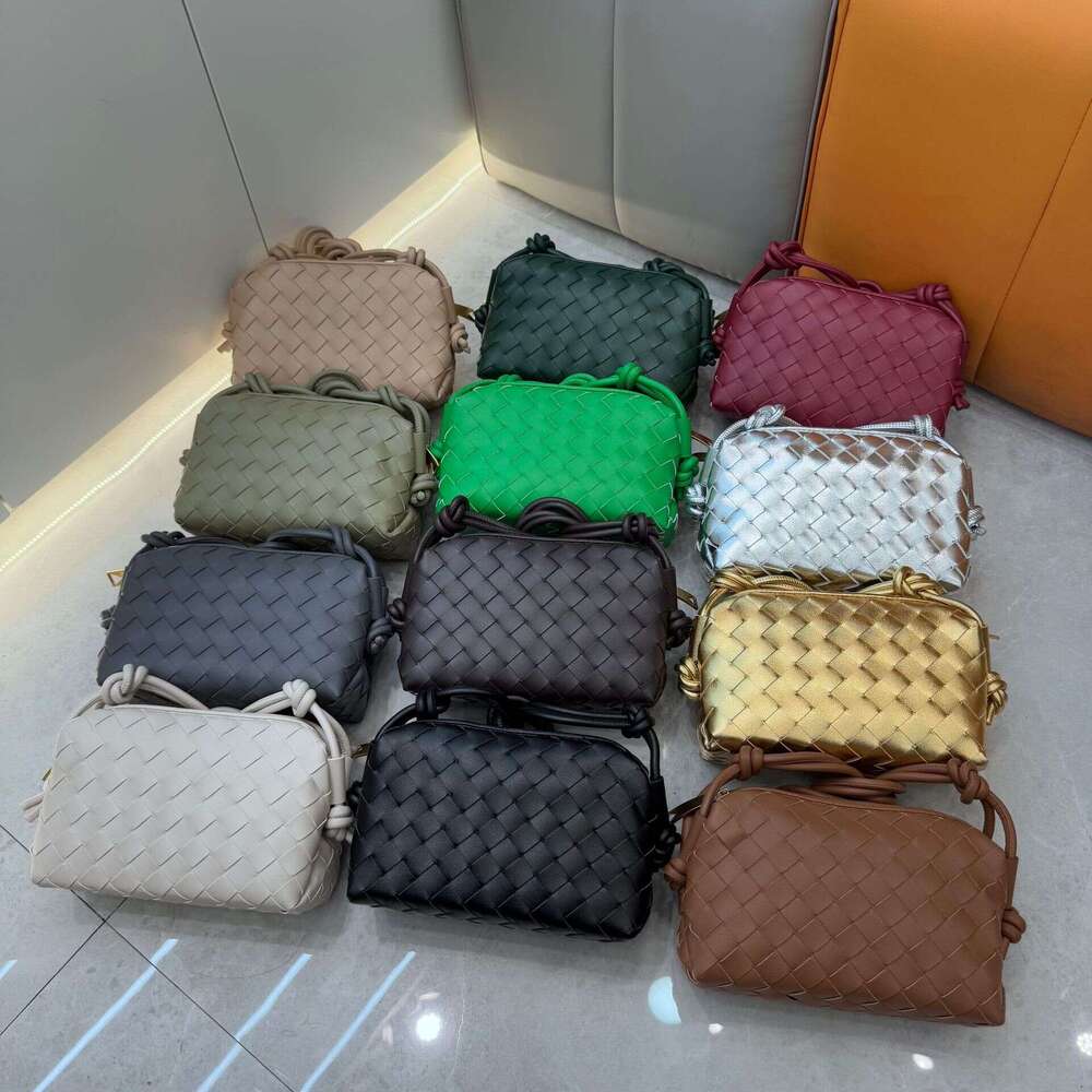 12A Clone Quality Korean-style Women's Fashion Paris Designer Messenger Bag, Crafted From Woven Cloud-patterned Genuine Leather, Ideal For C