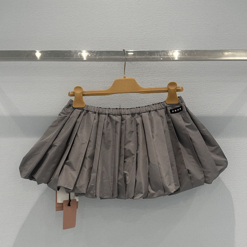 Chic Bud jupes concepteur Y2K Style Mini jupes pour femmes fille vacances d'été Sexy mince jupes plissées