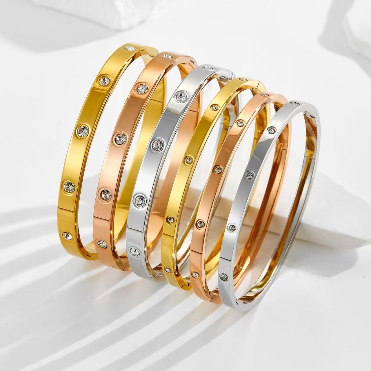 Designer Bracelet Titanium Steel Bracelet Clasp Nail Jewelry Stainless Steel Diamond-studded Bracelet Valentine's Day Gift High Quality Luxury