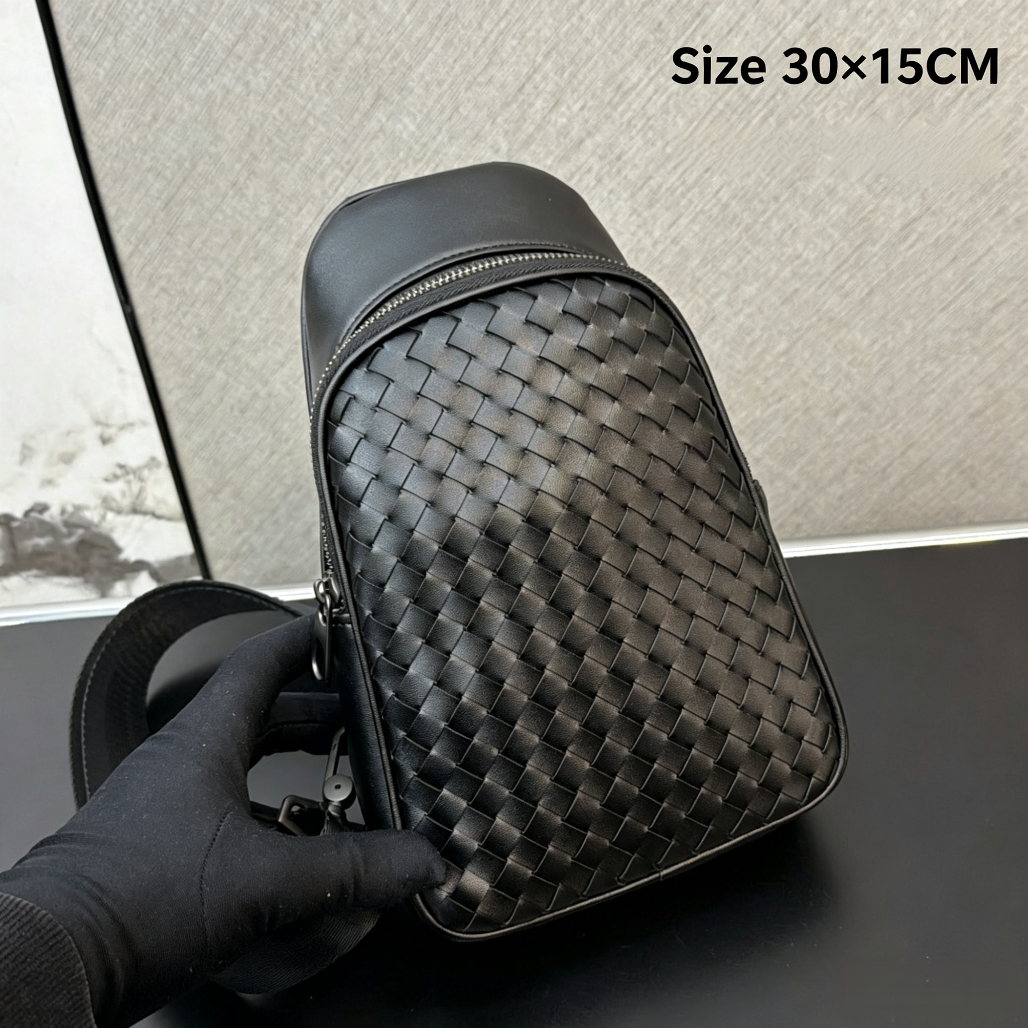 2024 New Men's Woven Leather Sling Bag Designer Bag Crossbody Chest Pack Vintage Zipper Shoulder Bag Fashion Travel Business Bag