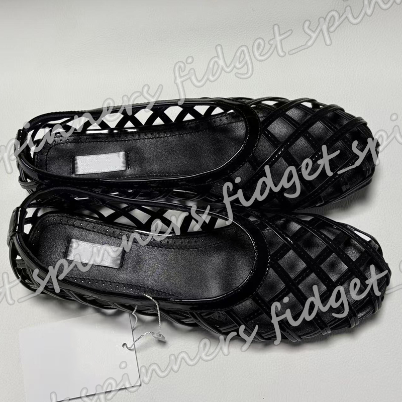 New Designer Women Shoes High Quality Flat Ballet Shoes Summer Fashion Ladies Grid Sandals 35337