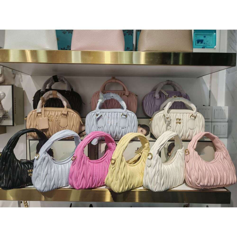 10 high-quality pleated armpit bags, small fragrance designer fairy bags, niche women's bags, 20 diamond grid hand-held crossbody crescent bags