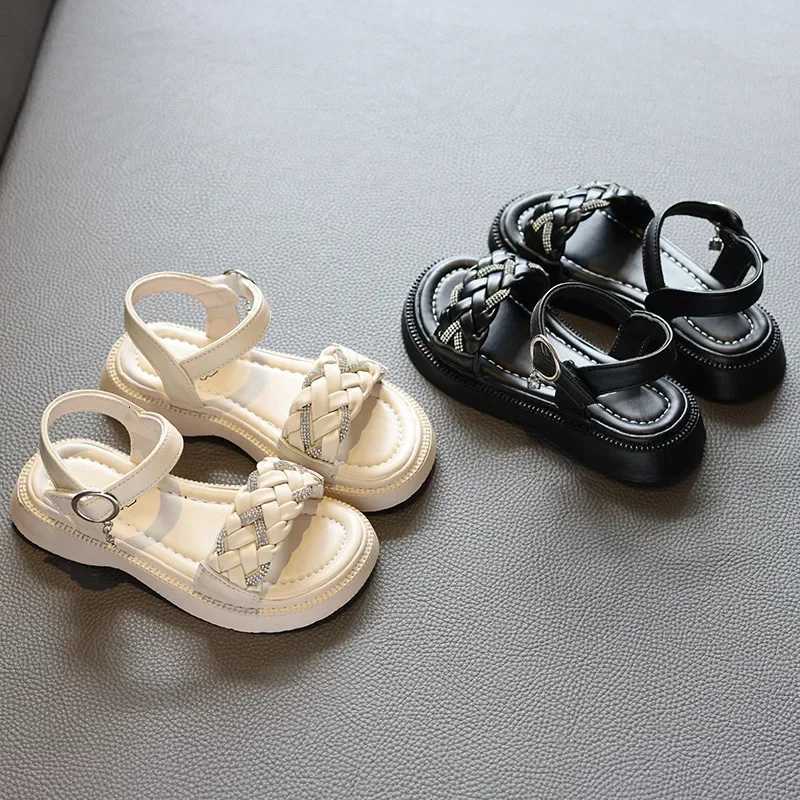 2026 New New Summer Girls perfume Fashion Children Breathable Weave Design Shoes Princess Elegant cologne Braided Kids Beach Sandals Designer 003