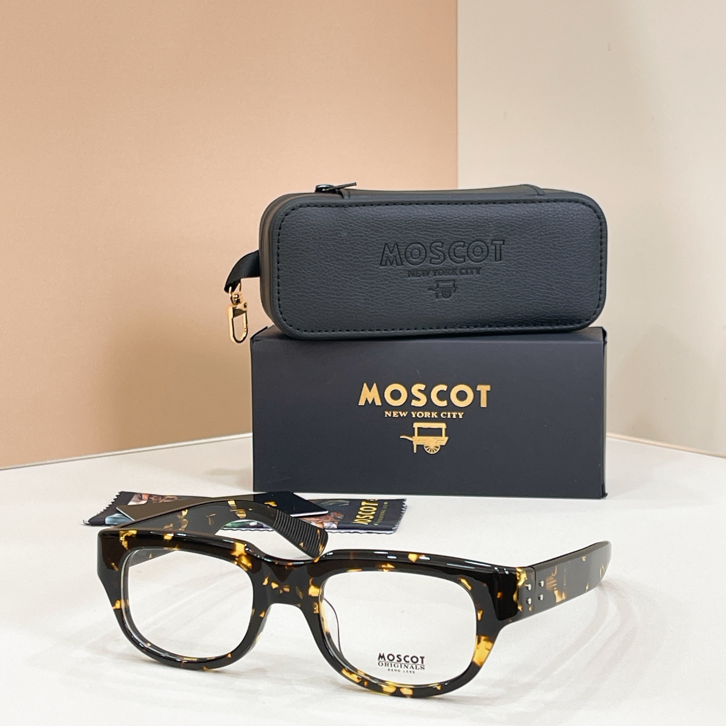 Moscott Sunglasses Luxury Designer For Men Famous Brand Fashionable Retro Brand Top Original Classics High Quality Moscot Women Moscotly Lemtoshes G