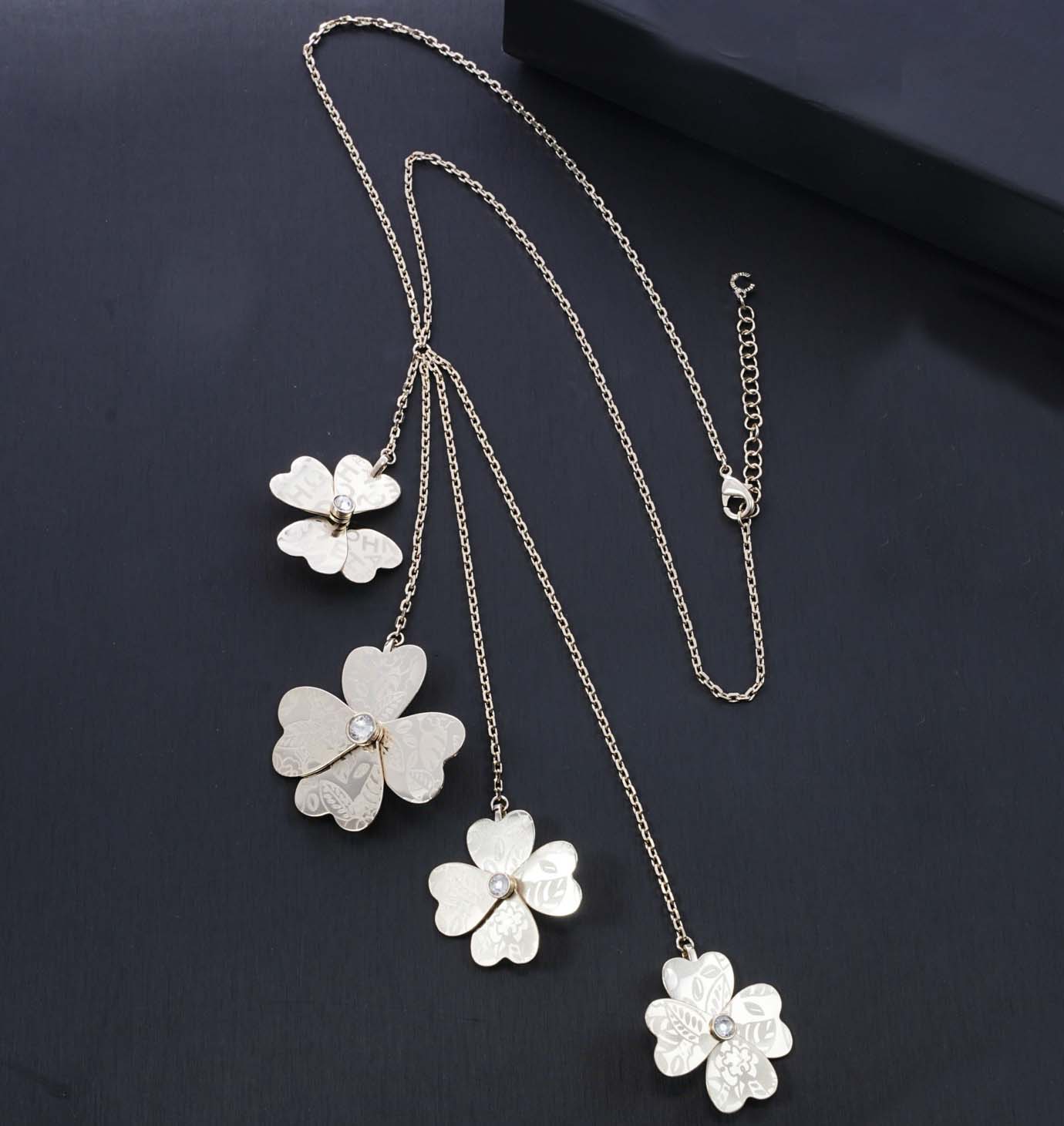 2026 Luxury quality charm pendant necklace with flower shape design brooch earring simple style in 18k gold plated have stamp box PS6662B