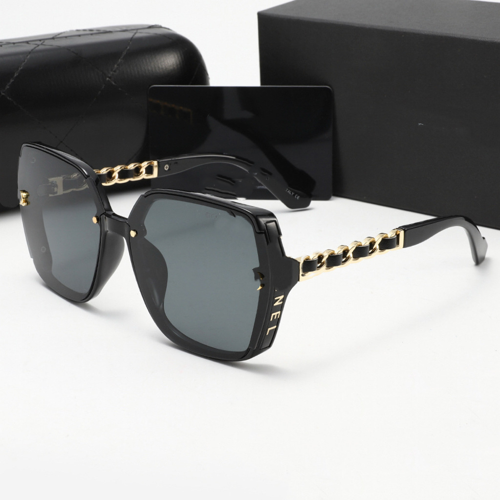 2026 Designer Sunglasses Travel For Women PC Metal Square Frame Gift Select High Quality Classisc Outdoor Shades Beach Free Shipping T1