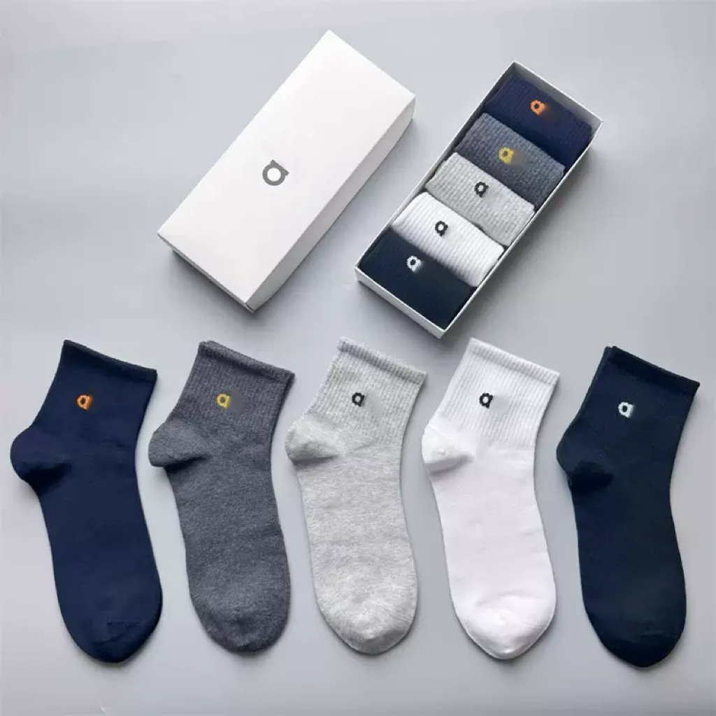 Chaussettes mi-mollet de créateur pour hommes et femmes, chaussettes de sport respirantes et décontractées, toutes saisons, vente en gros, nouvea