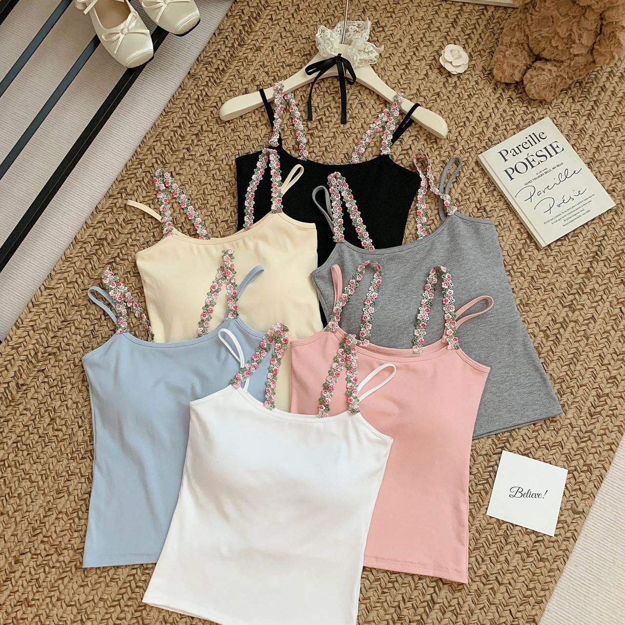 Women's Casual Spaghetti Strap Tank Top With Built-In Bra, Square Neck Camisole - Slim Fit, Sleeveless Pop Art Print With Applique Detail for Everyd