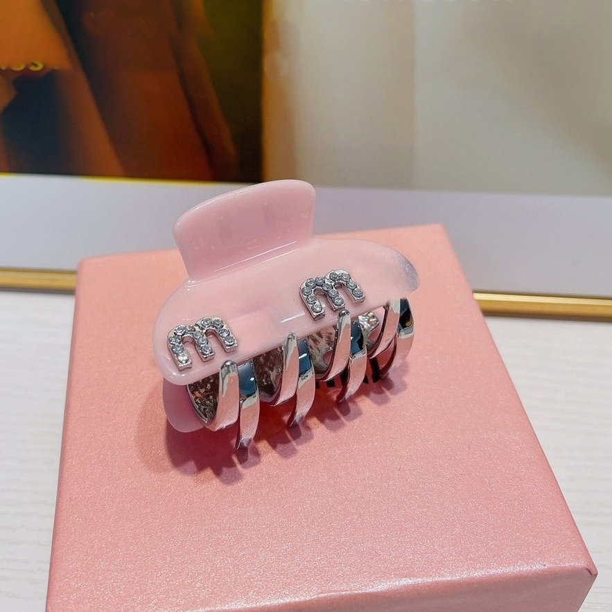 Barrettes Designer Brand Letter Small Hair Clip Claws Barrette Material Classic Charm Women Girls Hair Fashion Hair Accessory High Quality
