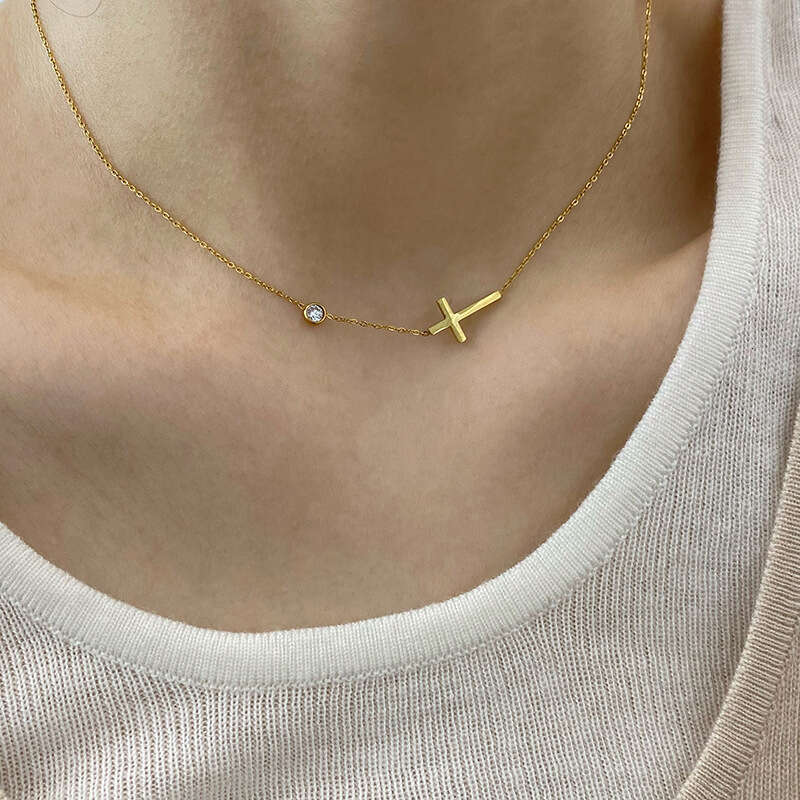 French Style Super Fairy 18k Gold-plated Collarbone Chain Gentle Light Luxury Exquisite Micro-inlaid Cross Necklace-image-1105861376