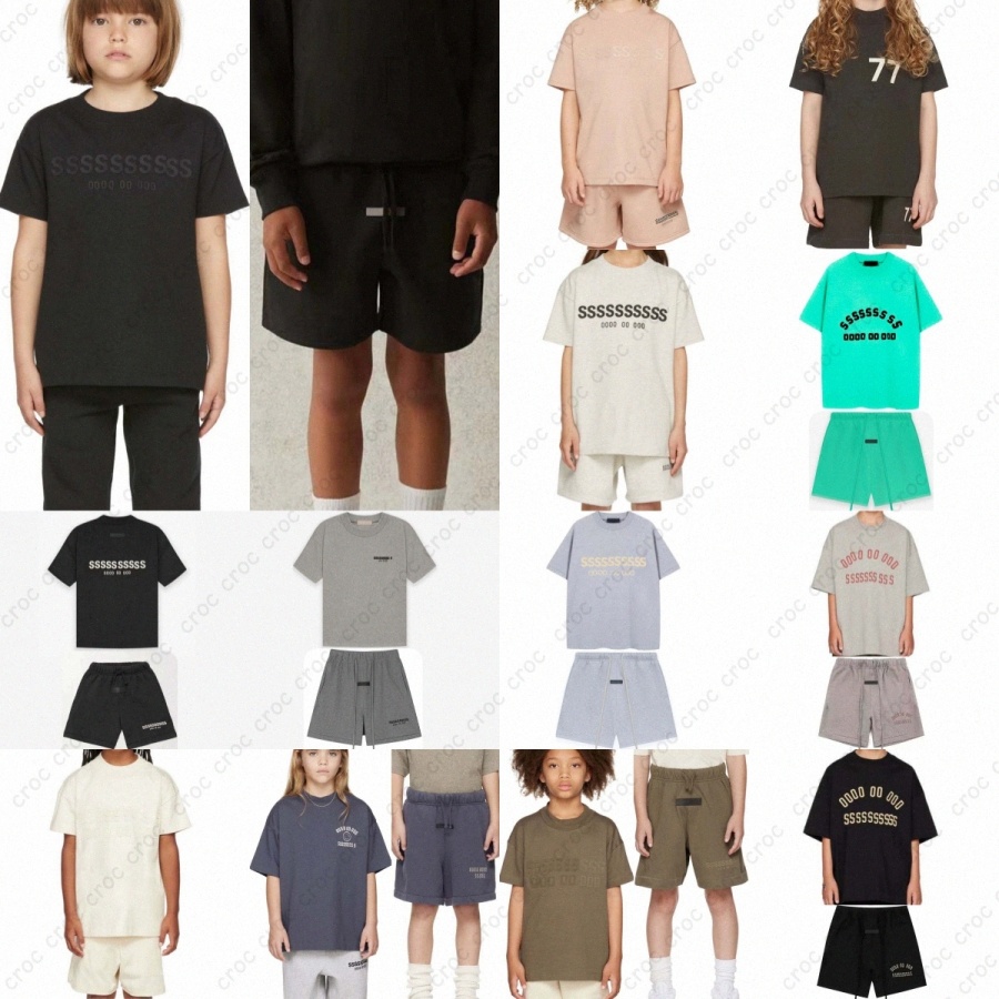 Designer Kids Clothes Sets Toddlers Baby Classic Tracksuits Boys Girls Short Sleeve Tees Sweatshort Clothing T-shirts Children Tops Shorts Youth-image-1105847133