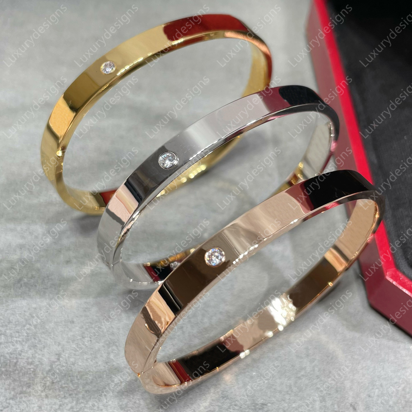 Designer Bracelet Luxury Women Diamonds Bangle Classic Top Quality 18K Gold Silver Charm Bracelets High-end Jewelry Ladies