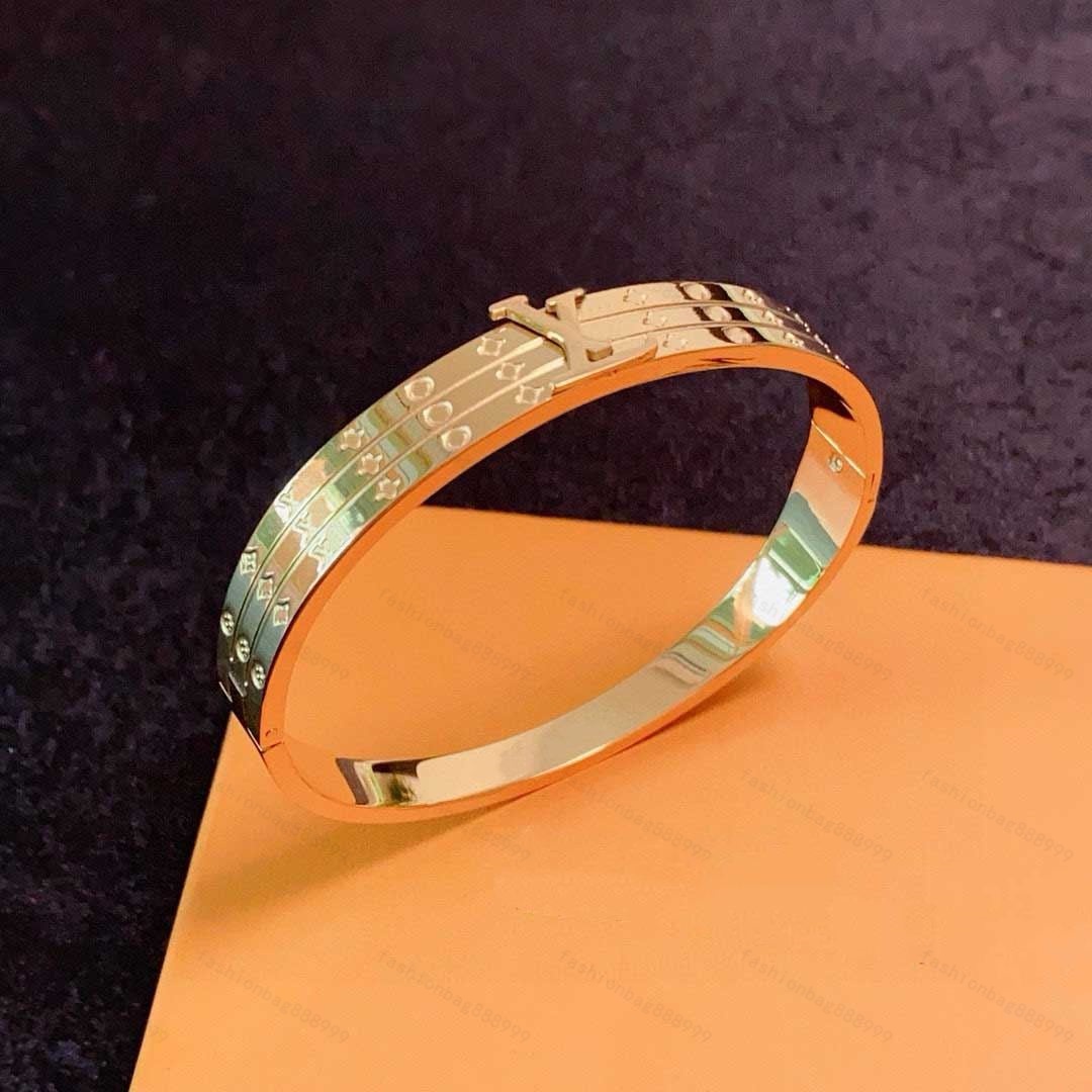 5A Designer Bangle Bracelets for Women Fashion Exquisite Chain Bracelet Luxury Jewelry Letter Braclets Crystal 18K Gold Wristband Charm bracelets