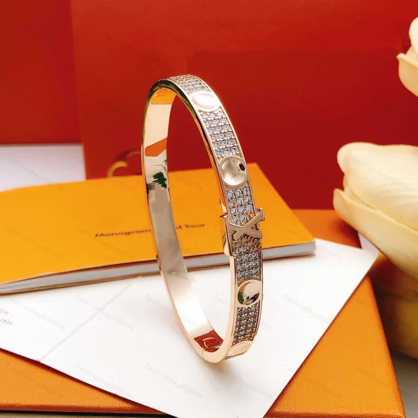 2027 10A Designer Bangle Bracelets for Women Fashion Exquisite Chain Bracelet Luxury Jewelry Letter Braclets Crystal 18K Gold Wristband Charm bracel