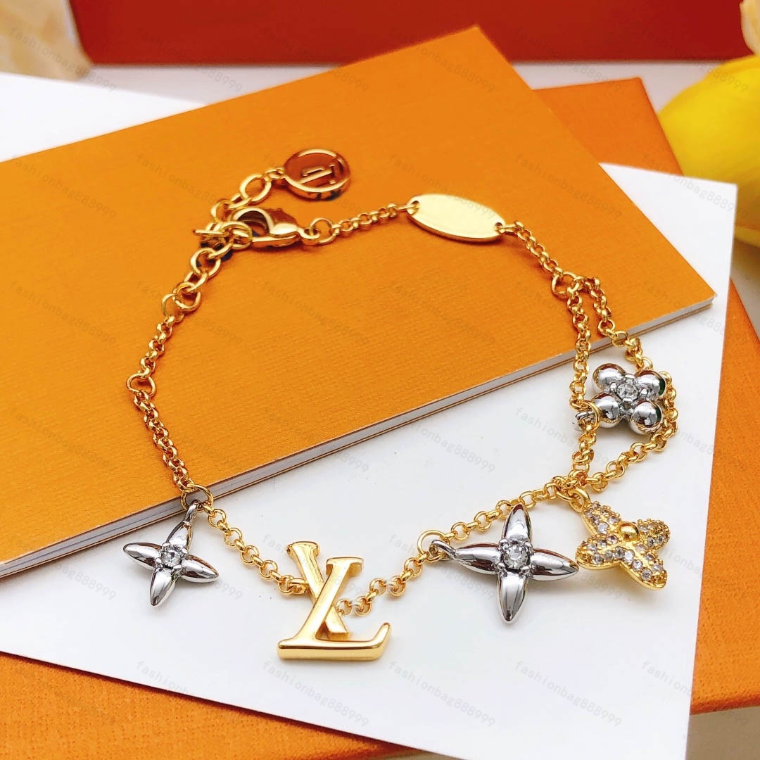 2026 5A New Designer Chain Bracelets for Women Fashion Exquisite Bracelet Luxury Jewelry Letter Flower Braclets Crystal 18K Gold Wristband Cuff Char