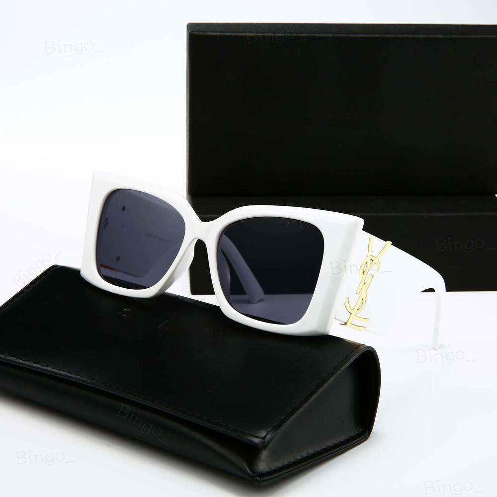Luxury women sunglasses for men Protective Geometric Frame Polycarbonate Lens Male and Female Designer Sunglasses Polished Metal Frame