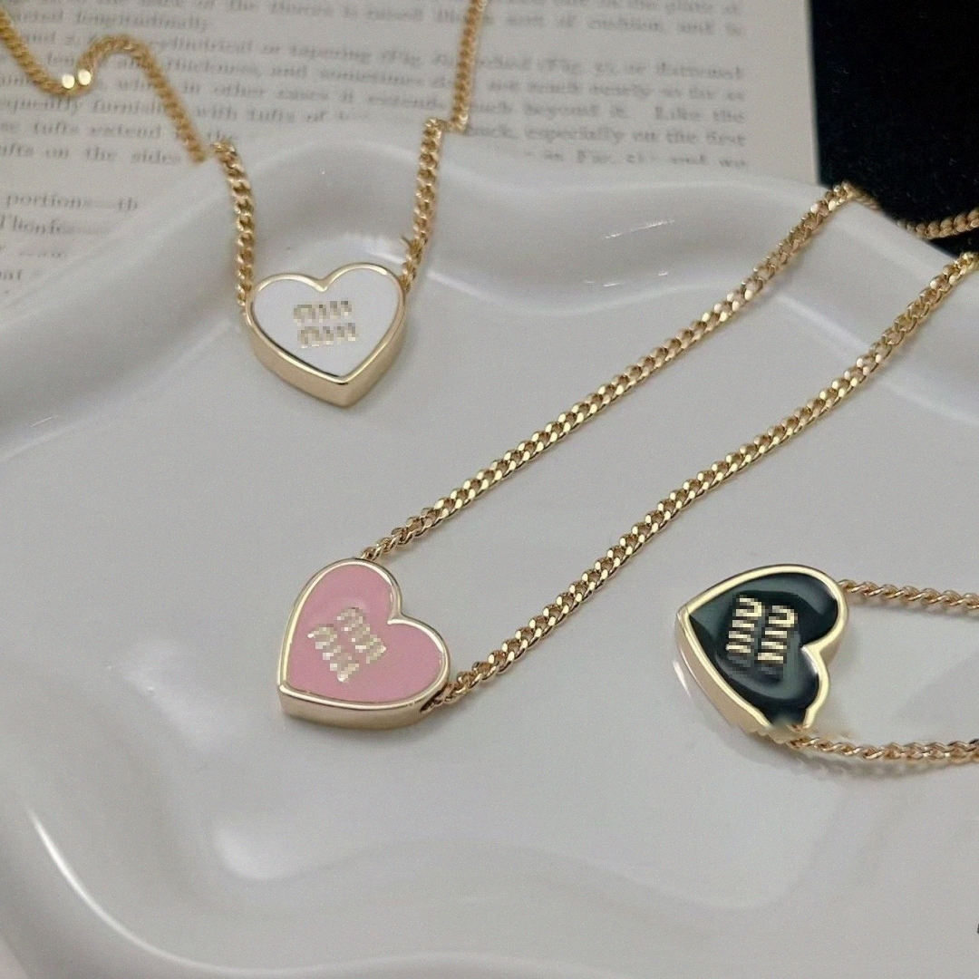 Letter love Heart enamel pendant necklace designer Jewelry cute Stainless chain Luxury exquisite necklace elegant fashion Classic necklaces V9h0#