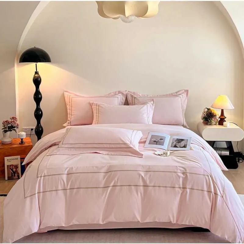 27HLL Premium Durable Waterproof Mattress Protector with Soft Liner-image-1106081740