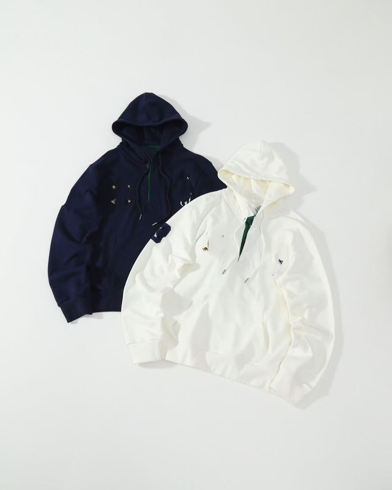 R Classic Streetwear Letter Number Pattern Embroidered Badge Hooded Double Button Rugby Placket Pullover Long Sleeve Unisex Sweatshirt