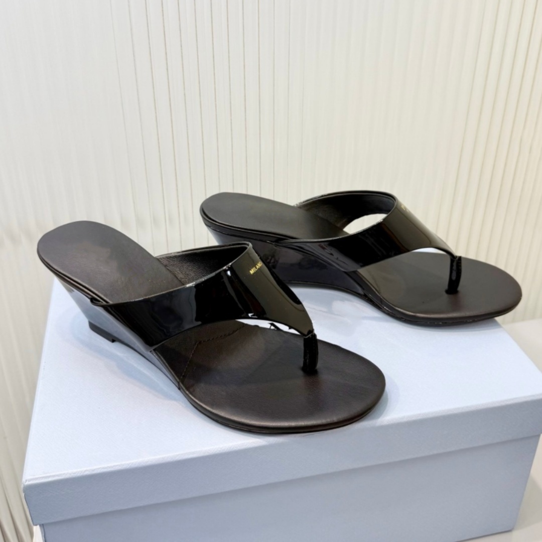 Mirror quality leather thong Sandal flip flops Designer Woman platform heel Luxury slipper Beach Pool slide Casual Sandale Lady Outdoor sport wedge