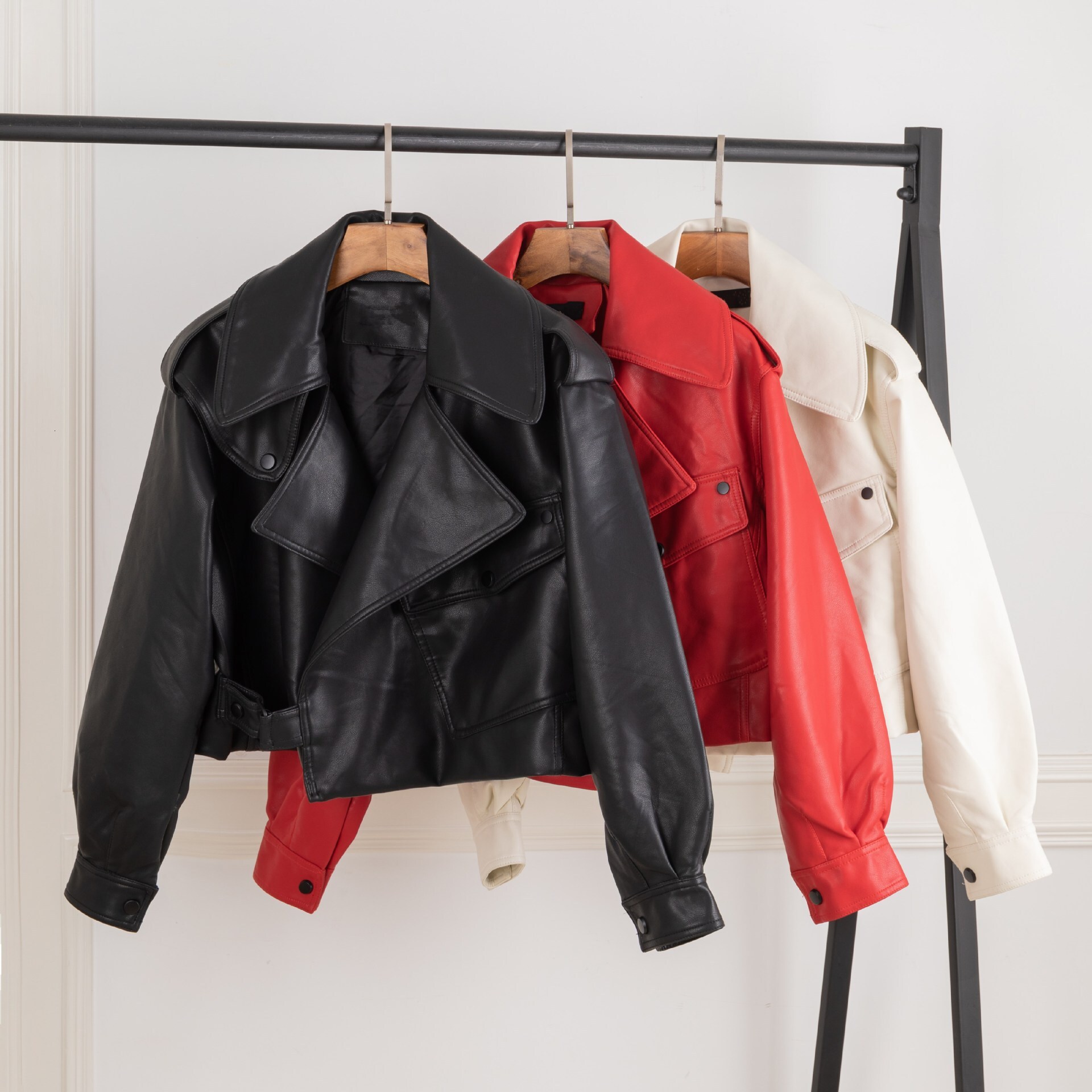 Designer fashion 2026 spring supply street style Korean version long sleeve turn down collar loose fit women's leather jacket 9e 7e