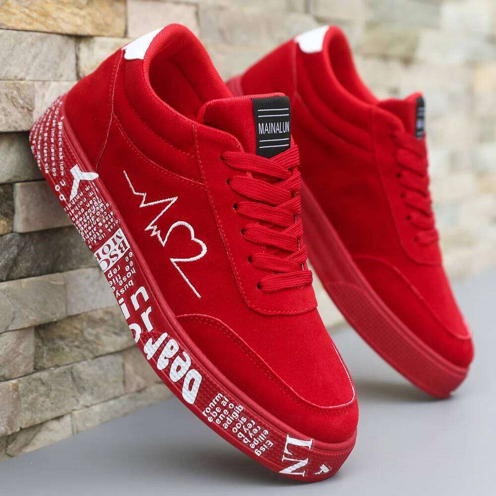 Men's lightweight casual sneakers. Everyday outdoor running skate shoes for men. Colors: black and red. Sizes: 39 to 48. 26Y0515