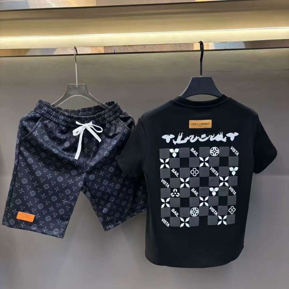 New Design2026 Summer Men 's Trendy Letter Embroidery Suit, Fashionable Stylish, Unique And Personalized, Slim Fit, Round Neck, Short Sleeve As