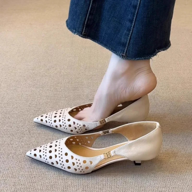 Women Casual Shoes Spring Arrival Sweet Elegant Shoes Women Low Heel Pointed Toe Soft Leather Womens Sandals female sneakers Hollow Out Single Ladie