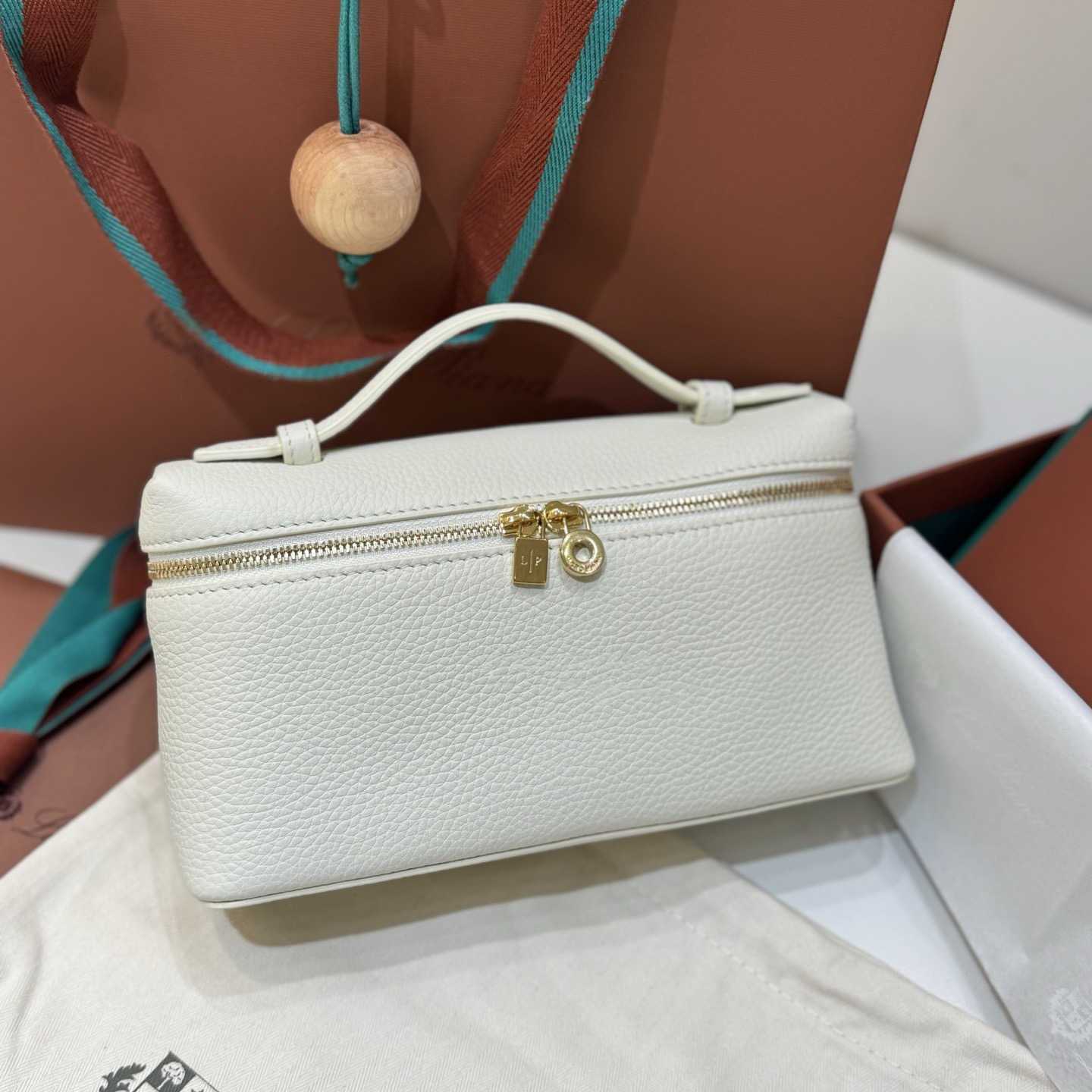 Cosmetic Bags Cases Bags gigi L19 Mini Bag The Tote designer totes bag Luxury Makeup Bag Ostrich Leather Women Handbags Designer Handbag Crossbody B