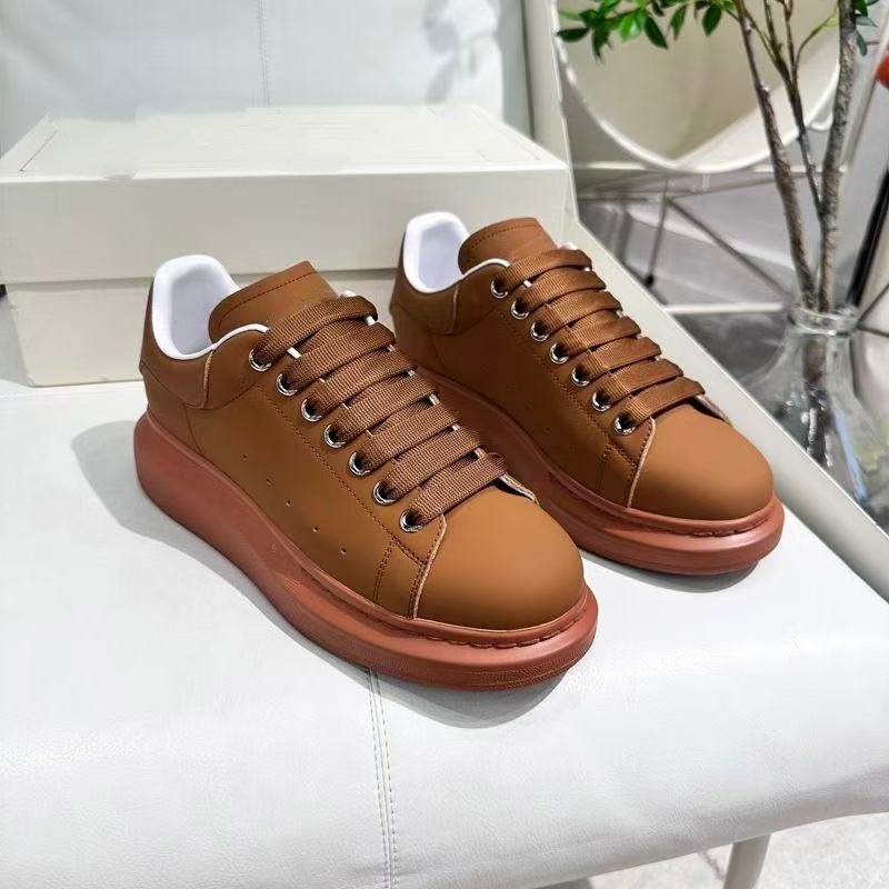 Designer Shoes Oversized Sneaker Platform Mens Womens White Black Leather Suede Veet Flat Lace Up Scarpe Sports Trainers Free Shipping Casual Shoe