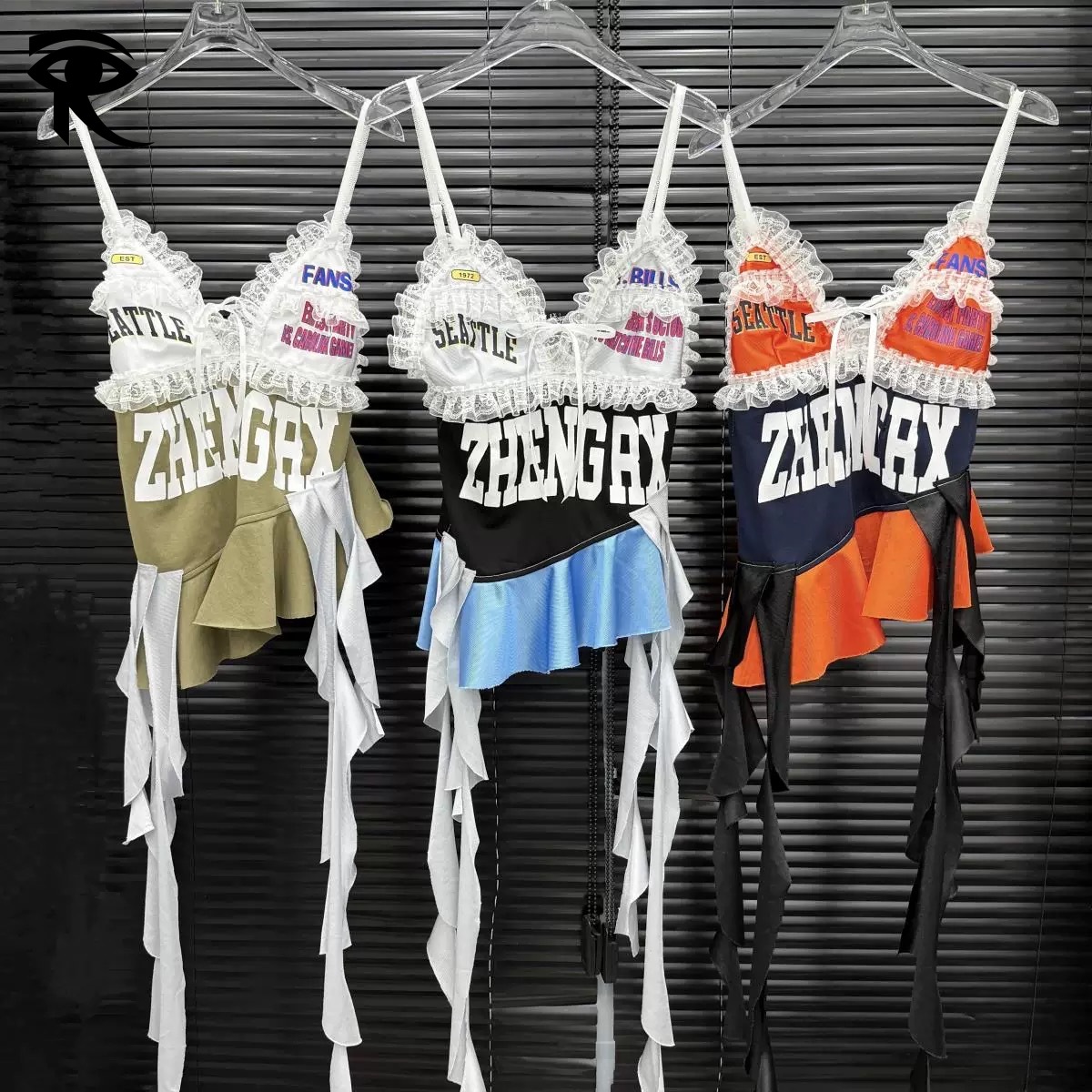 Summer Niche Design Lace Patchwork Back Hollow Halter Out Slim Fit Camisole Women Streetwear Party Y2K Original Fashion Designer Camis Factory Direc