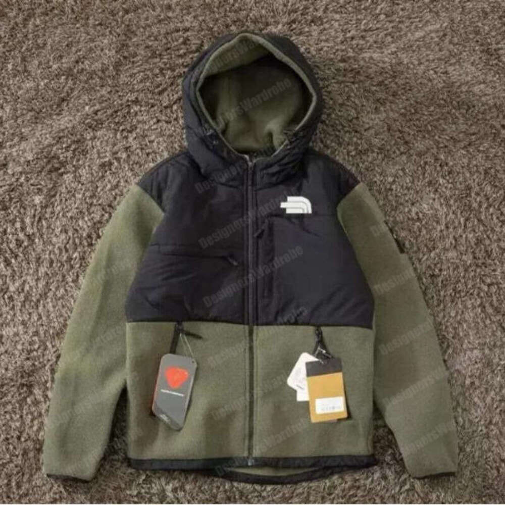 Mens Jackets Designer Men Jacket Designer Outdoors Polar Fleece Hooded Jacket Thickened Cotton Cardigan Outdoor Sport Windbreaker Coat Top