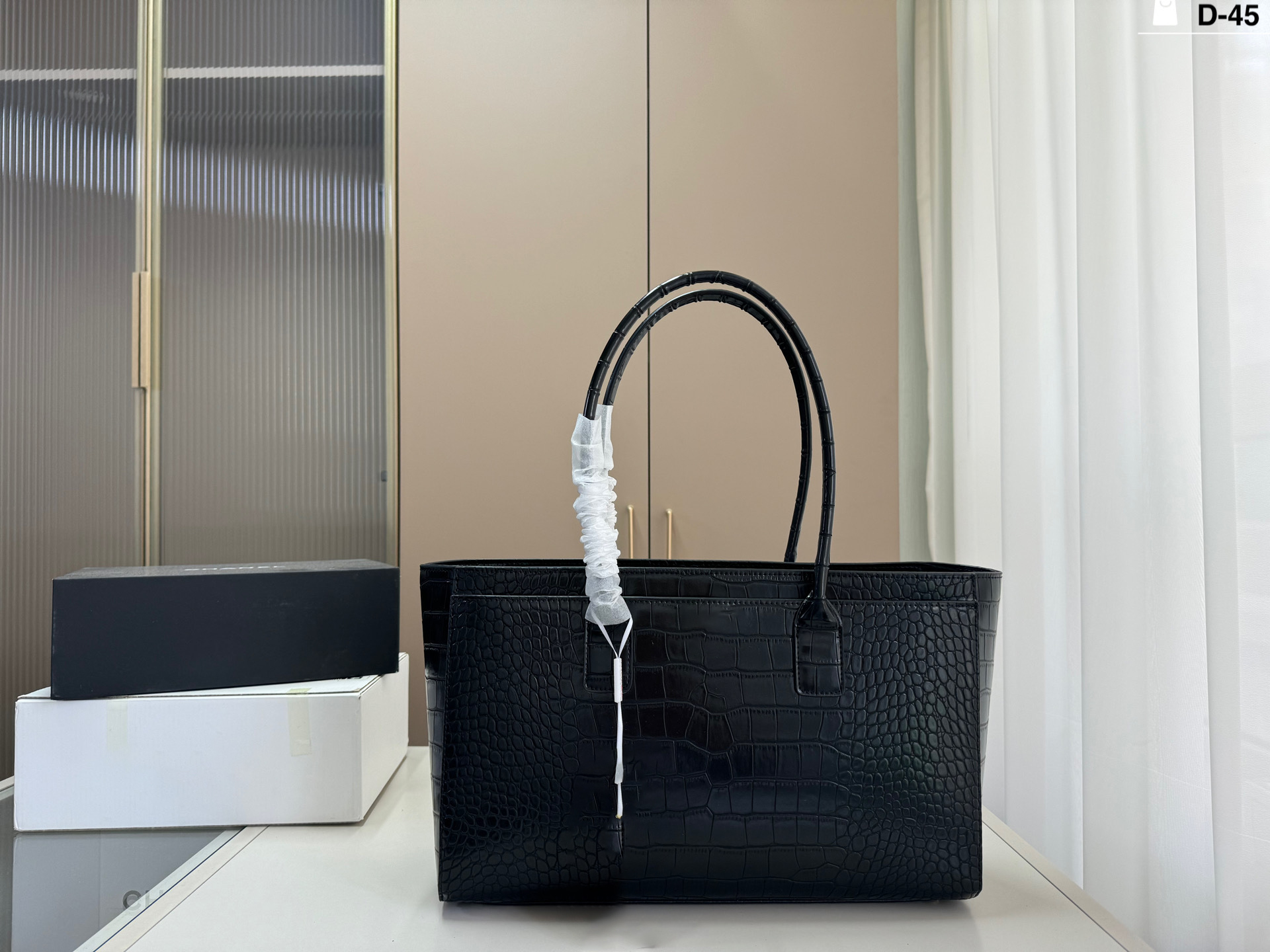 Luxury Designer Leather Shoulders Bags for Women Versatile Everyday Carry-image-1112284694