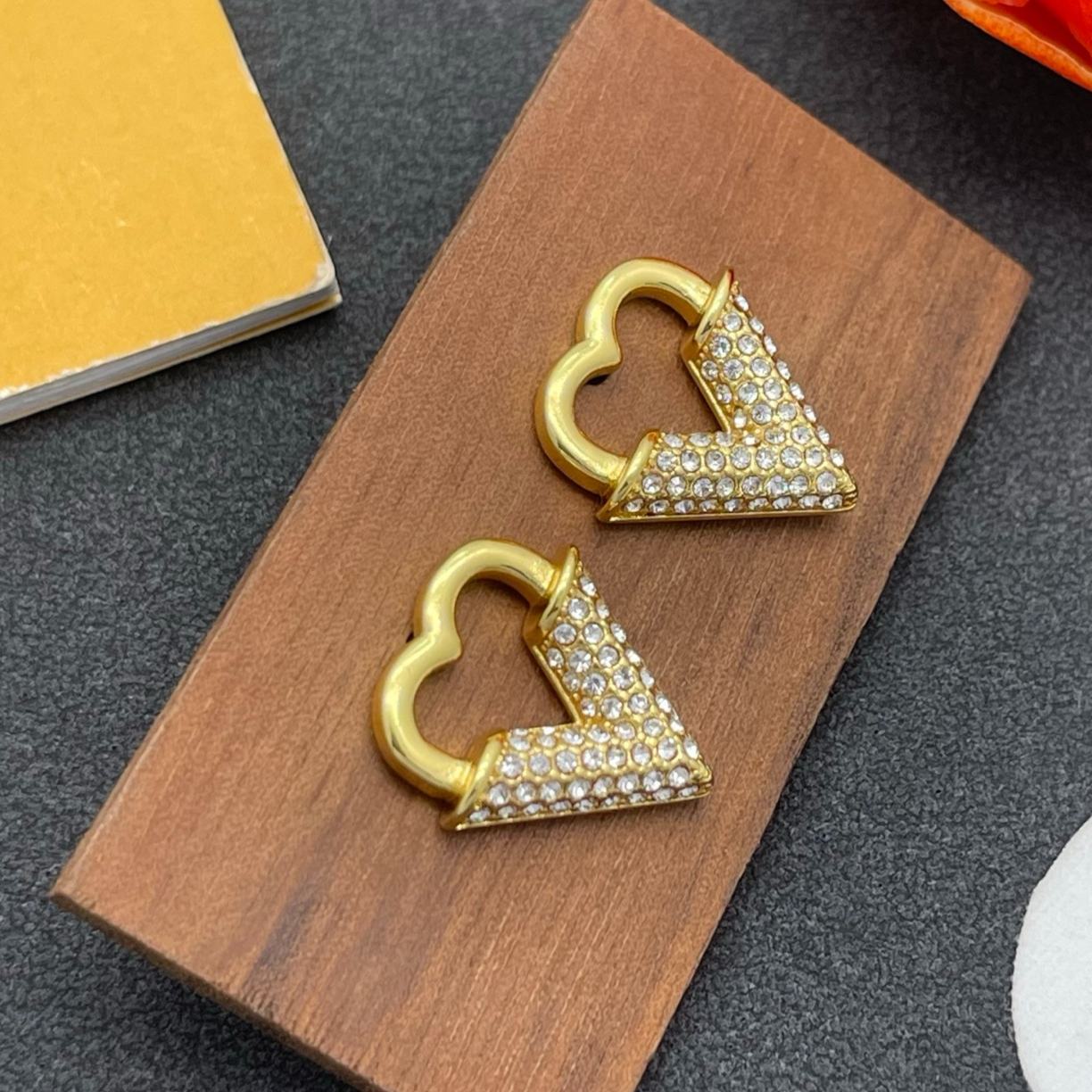 Fashion Letter Earrings Crystal Ear Stud Designer Copper Earring Womens Geometry Earring Wedding Party Jewelry High Quality Christmas Gifts-image-1106599239
