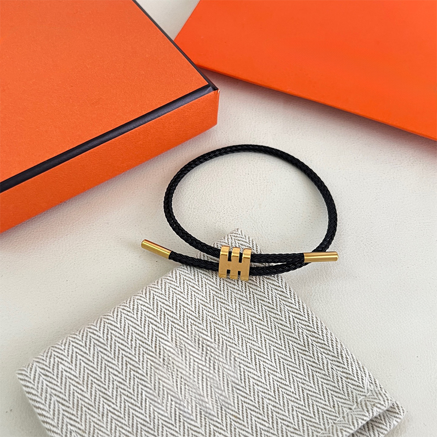 Unisex Leather Cord Braclet Designer Jewelry Alloy Bracelets Luxury Bangles Classic Fashion Letter Pattern Bracelet Steel Texture High Quality With