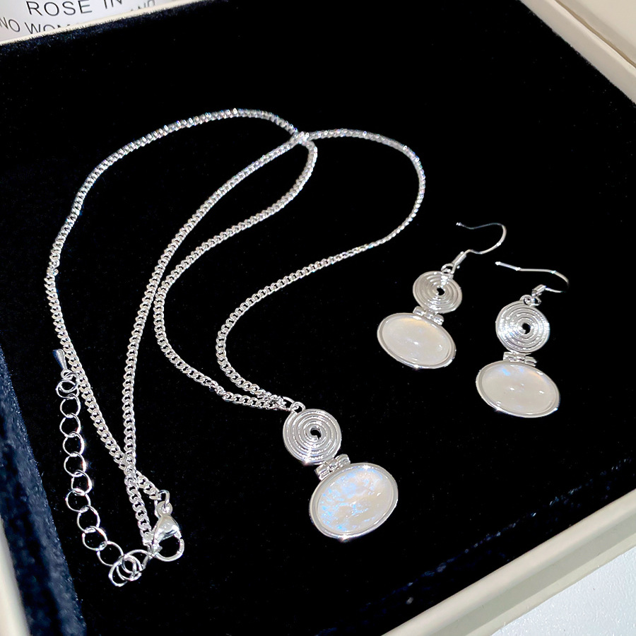 2026 New Resin Oval Gourd Ear Hook Necklace Set, Fashionable European American Design, Unique and Elegant Women's Accessories-image-1106554052